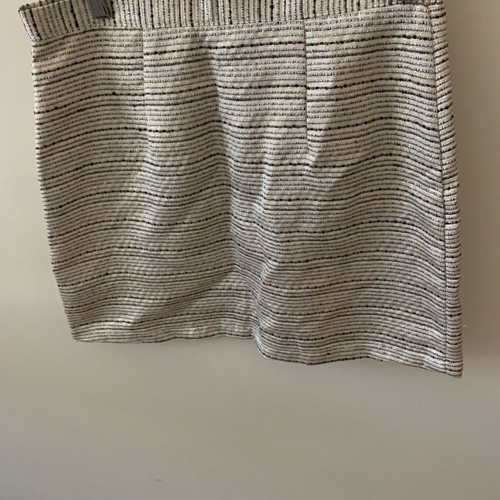 Metallic mini skirt  - Picture 2 of 4
